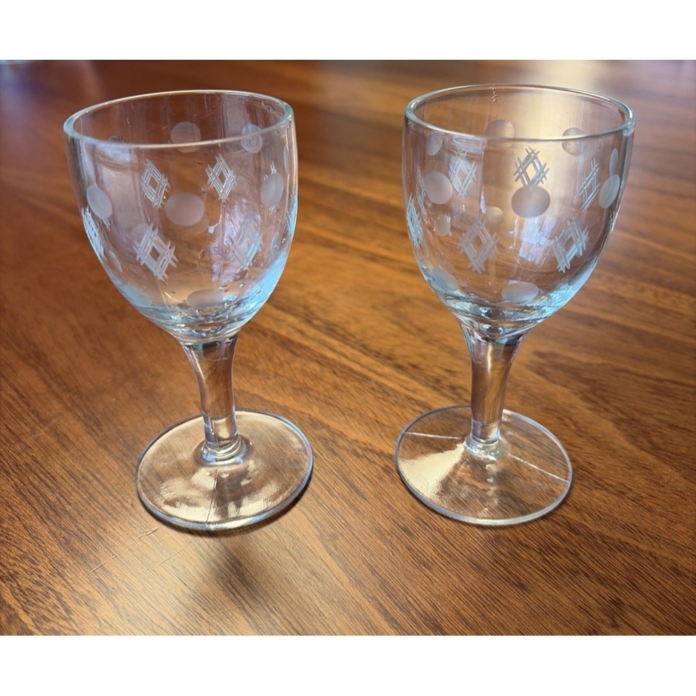 1930 Etched Vintage Criss-Cross & Punties Wine Glasses Water Goblets Set of (2)